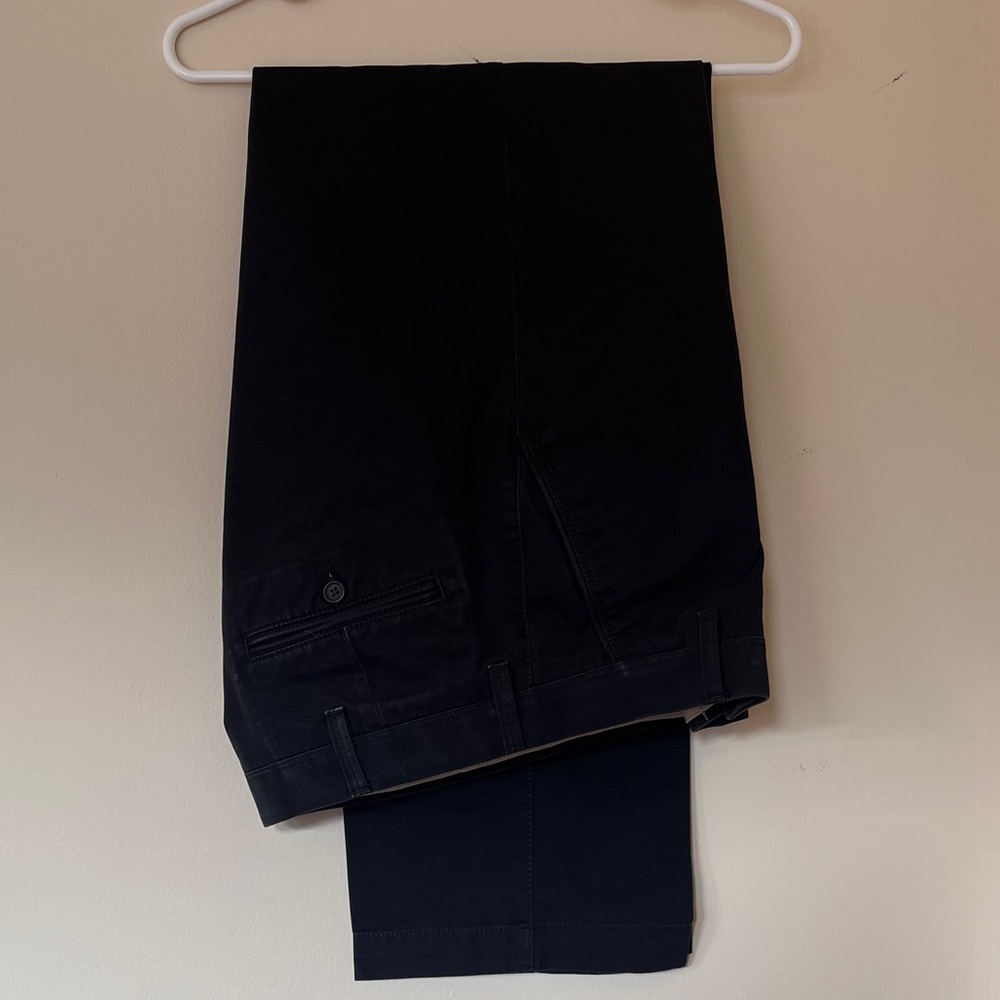 Haggar Men's Black Chinos